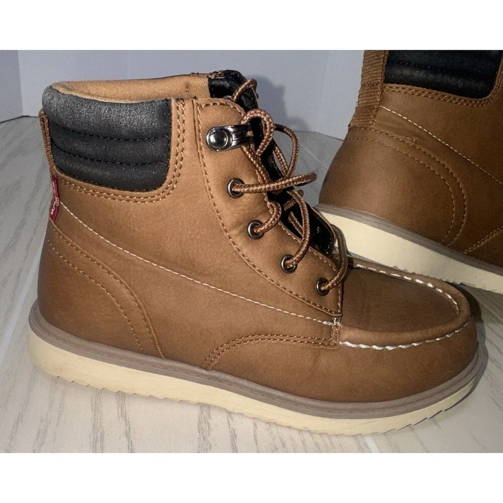 Levi's Boys Brown Lace-Up Ankle Boots Round Toe Solid Size US 1 Very Clean